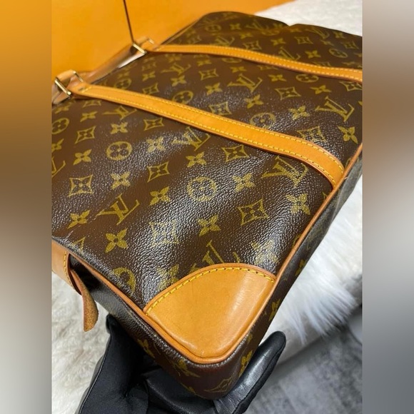 ❌SOLD❌ 🌸PORTE DOCUMENTS VOYAGE HANDBAG  MONOGRAM - Picture 11 of 16